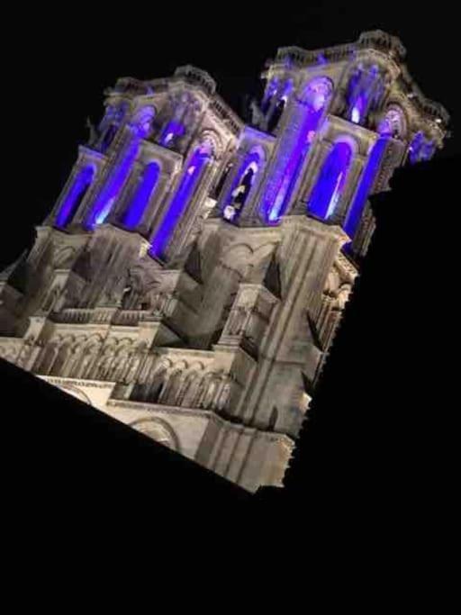 Suite De Charme Au Pied De La Cathedrale Laon Ngoại thất bức ảnh